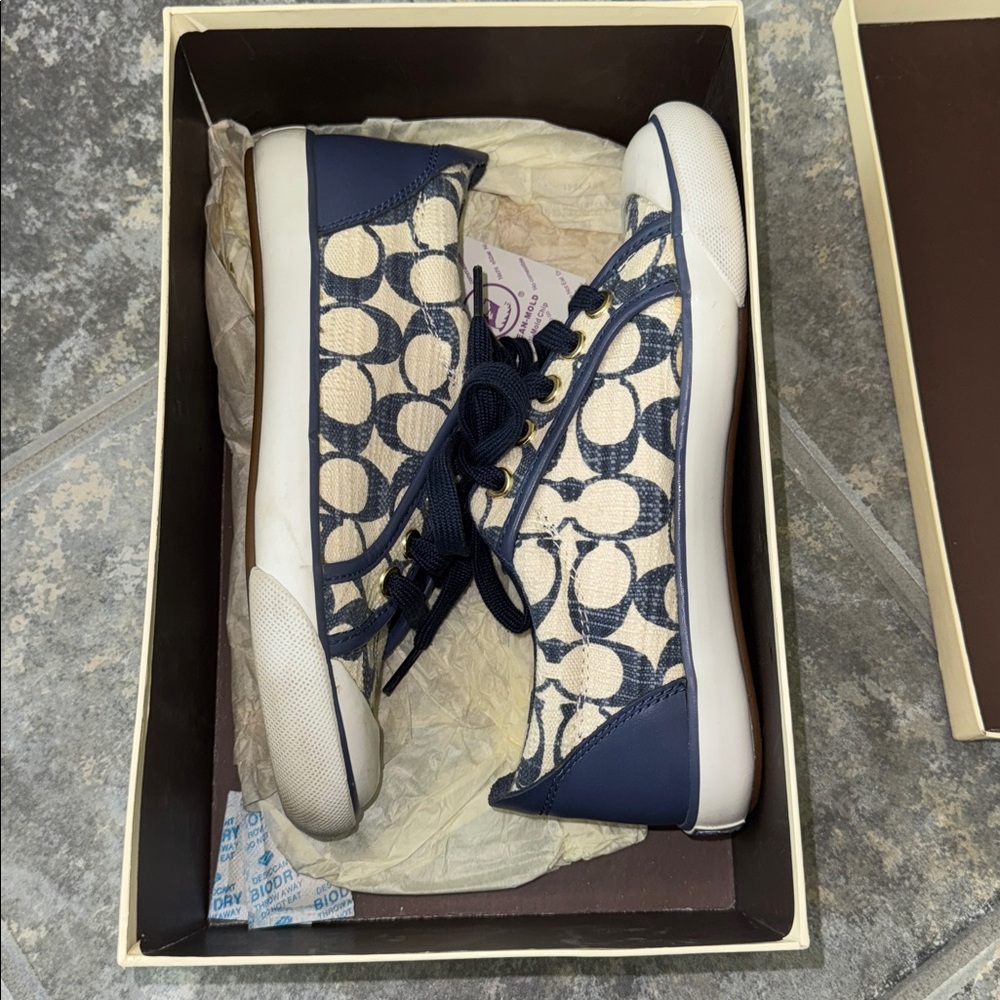 Coach Barrett navy shoes